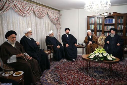 تصاویر حضور مسئولان نظام در منزل رییس‌‌جمهور