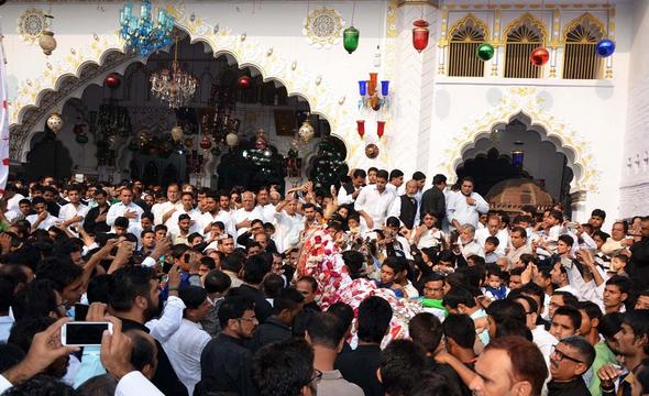 تصاویر : عزاداری سالار شهیدان در هند