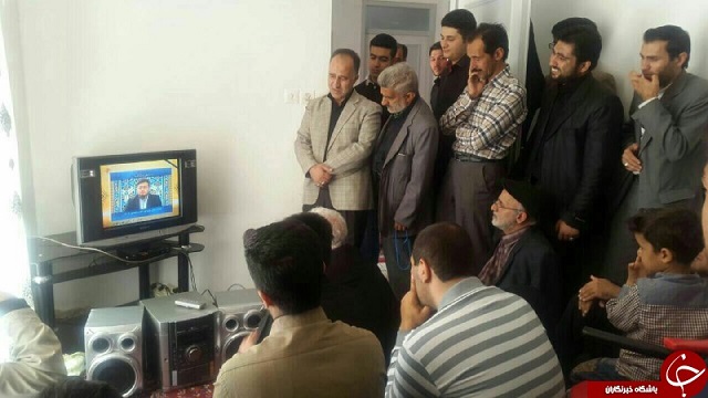 خانواده قاری فوت شده نظاره گر اخبار حج/ عکس