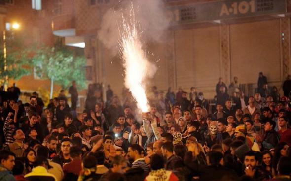 تصاویر : جشن پیروزی هواداران اردوغان