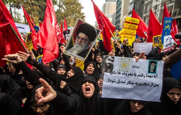 تصاویر : راهپیمایی 13 آبان در تهران