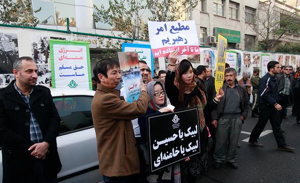 تصاویر : راهپیمایی 13 آبان در تهران
