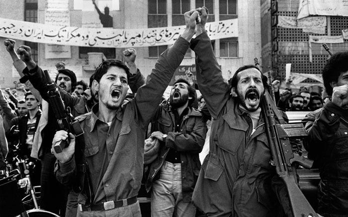 تصاویر : تسخیر سفارت امریکا در تهران