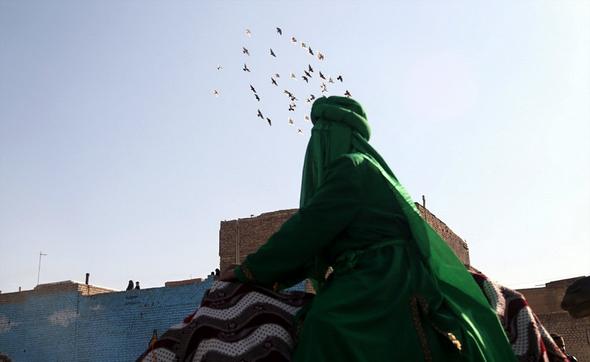 تصاویر : کاروان نمادین اسرای کربلا در عصر عاشورا