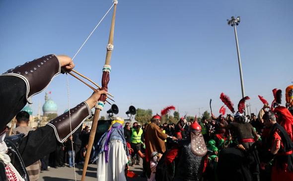 تصاویر : کاروان نمادین اسرای کربلا در عصر عاشورا