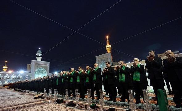 تصاویر : مراسم خطبه خوانی شب عاشورا در حرم مطهر رضوی
