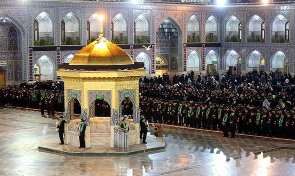 تصاویر : مراسم خطبه خوانی شب عاشورا در حرم مطهر رضوی
