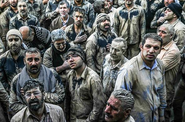 تصاویر : گل‌مالی روزعاشورا در خرم‌آباد