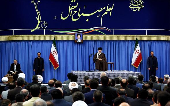تصاویر : دیدار جمعی از رؤسای دانشگاه‌ها با رهبر معظم انقلاب