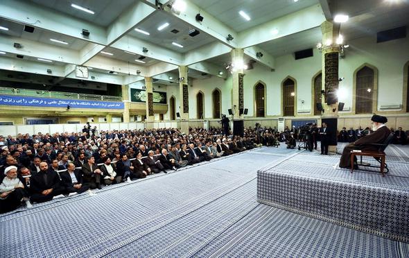 تصاویر : دیدار جمعی از رؤسای دانشگاه‌ها با رهبر معظم انقلاب