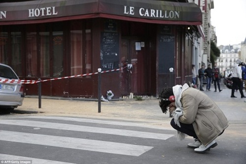 تصایر: وداع پاریسی‌ها با عزیزانشان