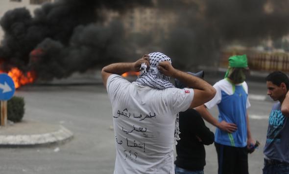 تصاویر : حمله صهیونیست ها به جوانان فلسطینی