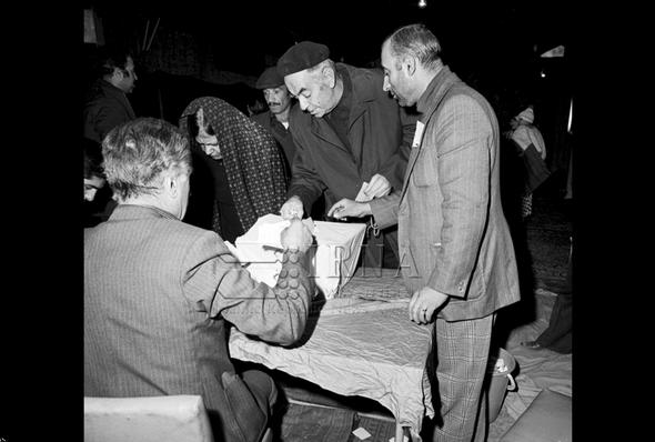 تصاویر : همه پرسی قانون اساسی ایران
