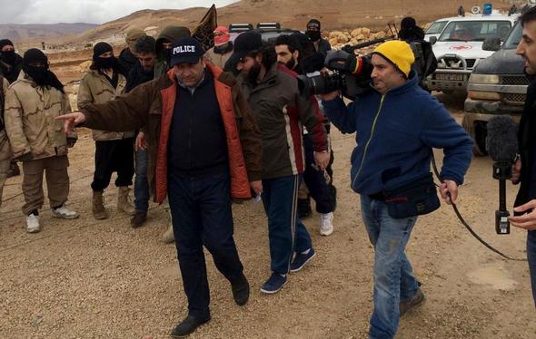 تصاویر : مبادله اعضای جبهه النصره با سربازان لبنانی