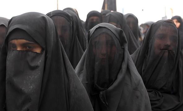 تصاویر : حرکت نمادین کاروان اسرای کربلا