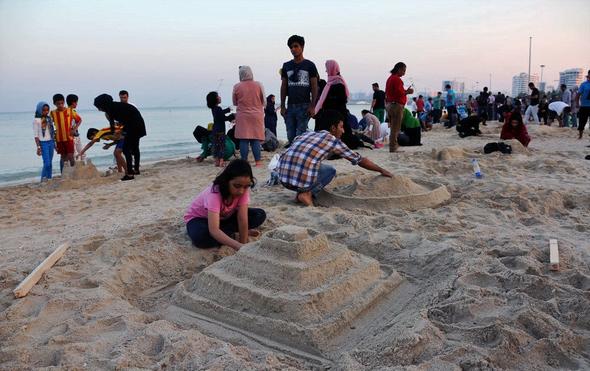 تصاویر : مسابقه مجسمه های شنی در کیش