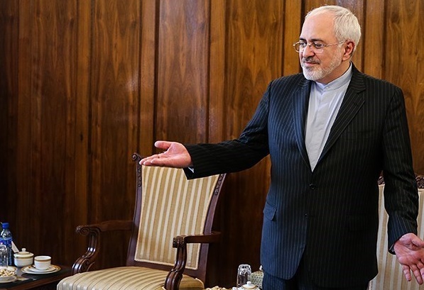 این روزها آموخته ام که باید گذشت کرد / صداوسیما در مذاکرات دلواپس دو طرف بود / تلویزیون قسمتی از اظهارات غربی ها را برجسته می کرد که باعث سرخوردگی مردم می شد/ انتظار چنین رفتارهایی را از دوستان در داخل کشور نداشتم / احمدی نژاد با برکناری من بزرگترین لطف تاریخ را در حقم انجام داد این روزها آموخته ام که باید گذشت کرد / صداوسیما در مذاکرات دلواپس دو طرف بود / تلویزیون قسمتی از اظهارات غربی ها را برجسته می کرد که باعث سرخوردگی مردم می شد/ انتظار چنین رفتارهایی را از دوستان در داخل کشور نداشتم / احمدی نژاد با برکناری من بزرگترین لطف تاریخ را در حقم انجام داد