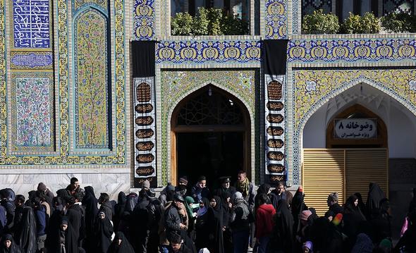 تصاویر : عزادارای در حرم مطهر رضوی