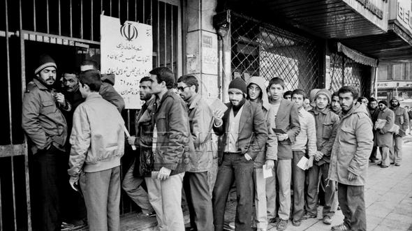 تصاویر : انتخابات مجلس خبرگان و میان دوره ای مجلس در 19 آذر 1361