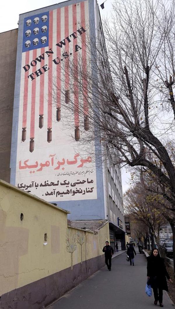 تصاویر : گزارش رویترز از هنرخیابانی در تهران