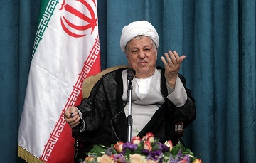 آیت الله خامنه ای تنها مرجع  تقلیدی هستند که صلاحیت رهبری جامعه اسلامی را داشتند و دارند/ یک عده مدعیان حمایت از رهبری این سرمایه دینی و ملی را منحصر به خود می دانند، با توهین و تهمت و افترا به دیگران، فکر می کنند که دارند به رهبری خدمت می کنند/ دفاع بد، بدترین حمله است / حملات تخریبی علیه سید حسن، نشانه از عصبانیت تندرو هاست