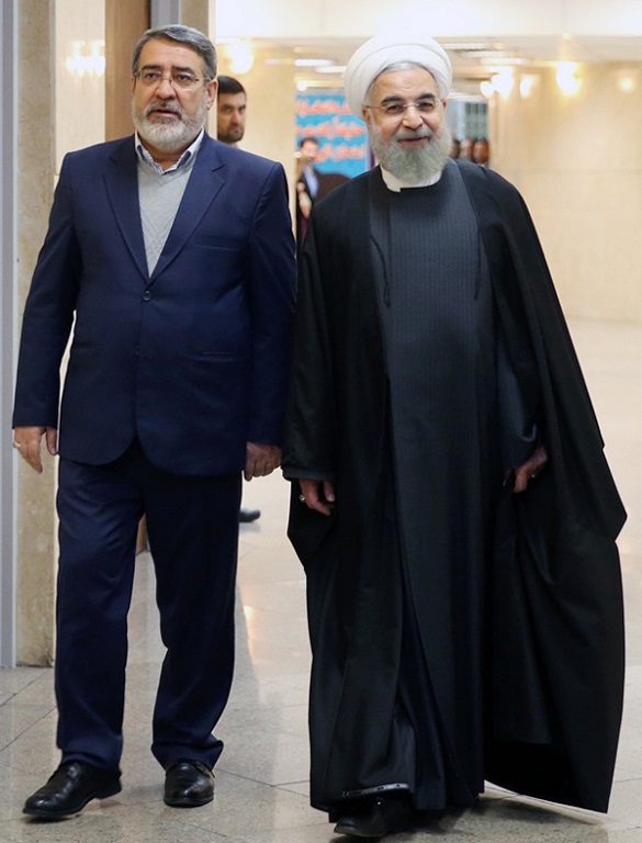 تصاویر : ثبت نام روحانی در انتخابات خبرگان