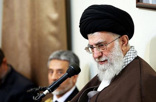 تصاویر : دیدار فرماندهان و مسئولان نیروی دریایی ارتش با رهبر معظم انقلاب