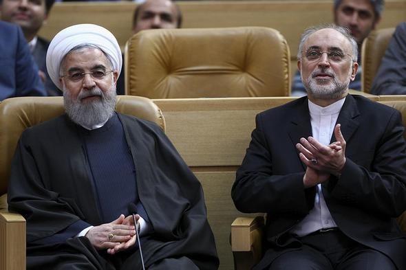 تصاویر : سالگرد روز ملی فناوری هسته‌ای با حضور روحانی