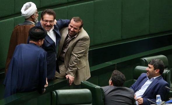 تصاویر : حواشی تصویب بودجه در مجلس