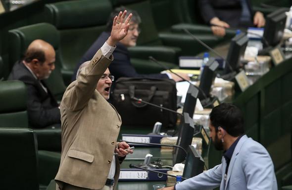 تصاویر : حواشی تصویب بودجه در مجلس