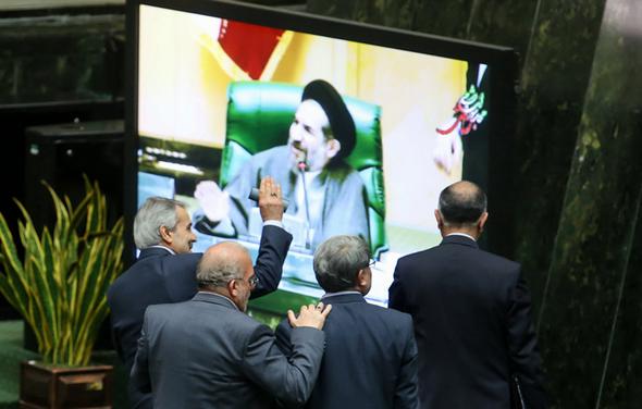 تصاویر : حواشی تصویب بودجه در مجلس