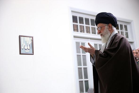 تصاویر : دیدار عیدانه فرماندهان ارشد نیروهای مسلح با رهبر معظم انقلاب