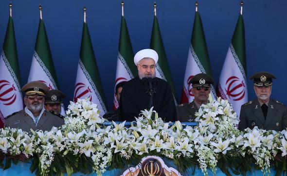 تصاویر : مراسم رژه روز ارتش جمهوری اسلامی
