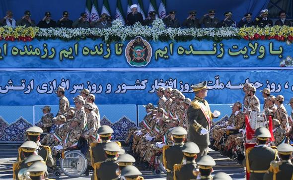 تصاویر : مراسم رژه روز ارتش جمهوری اسلامی