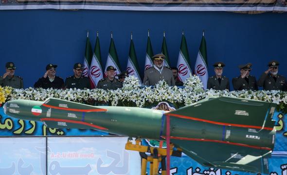 تصاویر : مراسم رژه روز ارتش جمهوری اسلامی