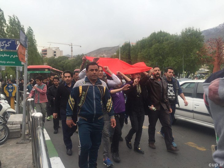 تشییع جنازه نمادین اولادی/ عکس