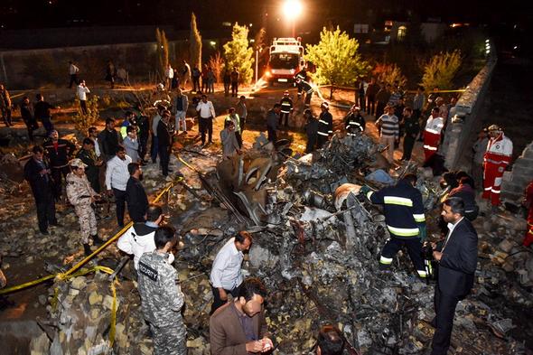 تصاویر : سانحه سقوط بالگرد اورژانس