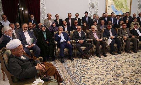 تصاویر : دیدار نوروزی مسئولان با آیت‌الله هاشمی