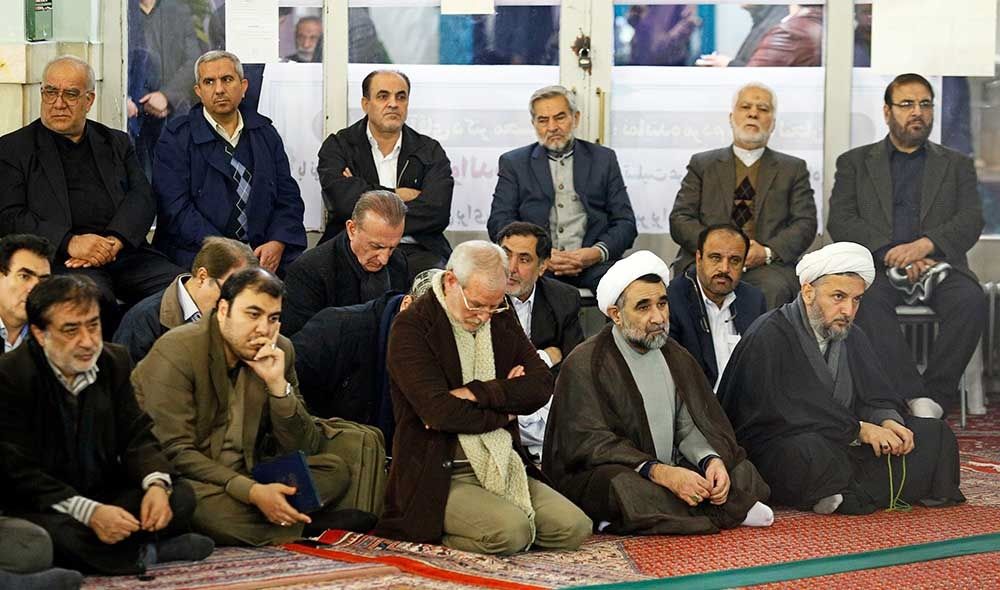 تصاویر : چهره‌ها در مراسم ترحیم والده محسن کوهکن