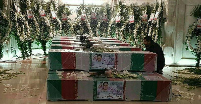 عکس/هم اکنون مصلای تهران/محل تشییع پیکر شهدای آتش‌نشان فاجعه پلاسکو