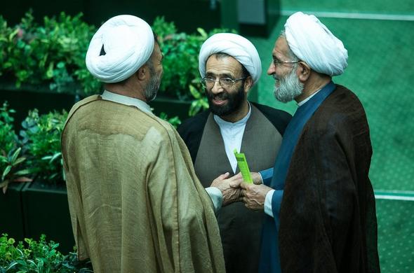 تصاویر : حال و هوای نمایندگان حذف‌شده از مجلس دهم