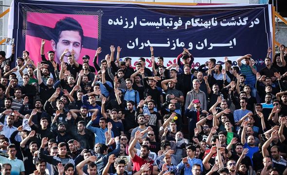 تصاویر : تشییع پیکر مرحوم مهرداد اولادی