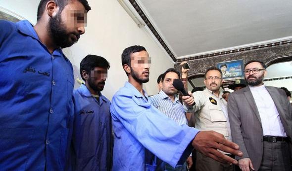 تصاویر : بازسازی صحنه یک قتل خانوادگی