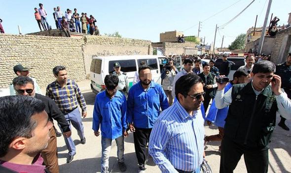 تصاویر : بازسازی صحنه یک قتل خانوادگی