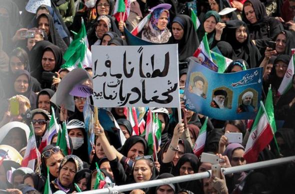 تصاویر : استقبال مردم ارومیه از روحانی