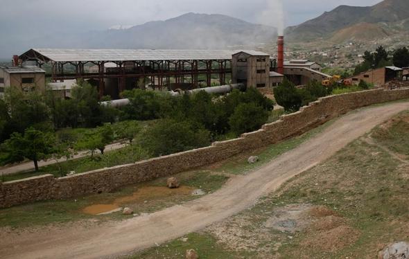تصاویر : اولین کارخانه سیمان افغانستان