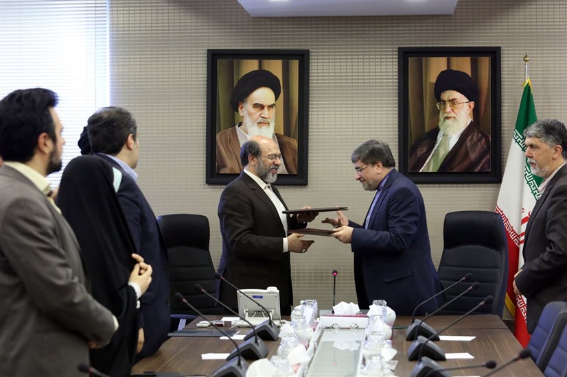 سالن های اجتماعات و نمایش دانشگاه آزاد اسلامی در خدمت سینما قرار می گیرند/  حمایت دانشگاه آزاد اسلامی از هنر هفتم