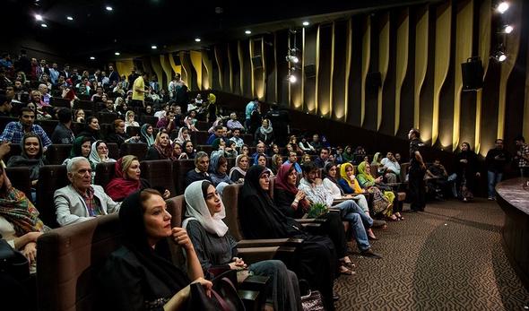تصاویر : هنرمندان در گلریزان آزادی زندانیان
