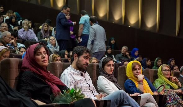 تصاویر : هنرمندان در گلریزان آزادی زندانیان