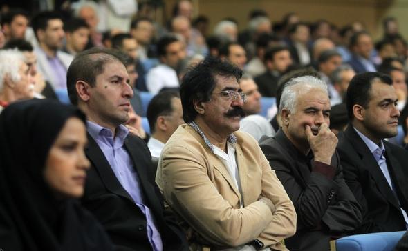 تصاویر : ورزشکاران مهمان افطار رئیس جمهور